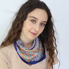 Charger l'image dans la galerie, Carré de soie Jade orange