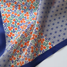 Charger l'image dans la galerie, Carré de soie Jade orange