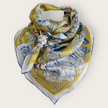 Charger l'image dans la galerie, Carré de soie Abby jaune