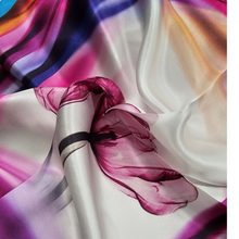 Charger l'image dans la galerie, Carré de soie Sandra