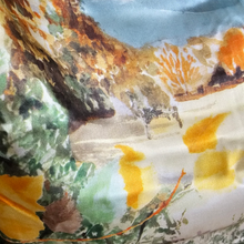 Charger l'image dans la galerie, Carré de soie 110cm Automne