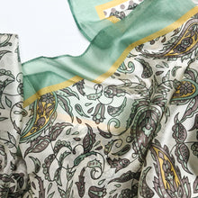 Charger l'image dans la galerie, Étole Madeleine vert