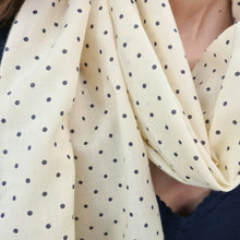Charger l'image dans la galerie, Foulard Lou crème