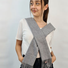 Charger l'image dans la galerie, Écharpe mixte Cachemire et Laine Andréa Gris moyen