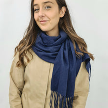 Charger l'image dans la galerie, Étole mixte Cachemire et Laine Liam bleu marine