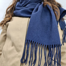 Charger l'image dans la galerie, Étole mixte Cachemire et Laine Liam bleu marine