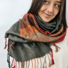 Charger l'image dans la galerie, Écharpe Pashmina Indie gris foncé