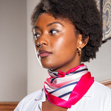 Charger l'image dans la galerie, Carré de soie élégant