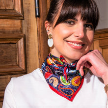 Charger l'image dans la galerie, Petit carré de soie cachemire bleu coloré femme